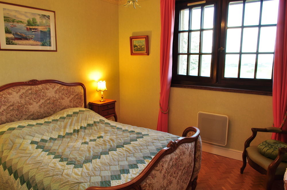 Hotel-Logis La Coraline Gannat Exterior foto